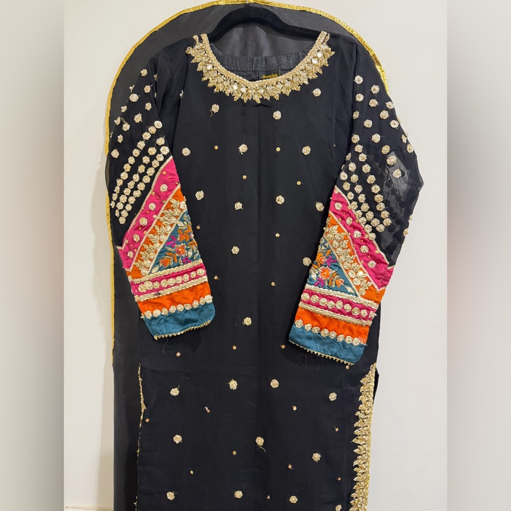 Ethnic Indian Wear Black Kurta with Multicolor Embroidered Sleeves
